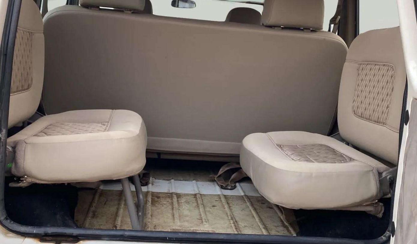2021 Mahindra Bolero B6 (O), Diesel, Manual, 61,565 km, Boot Inside