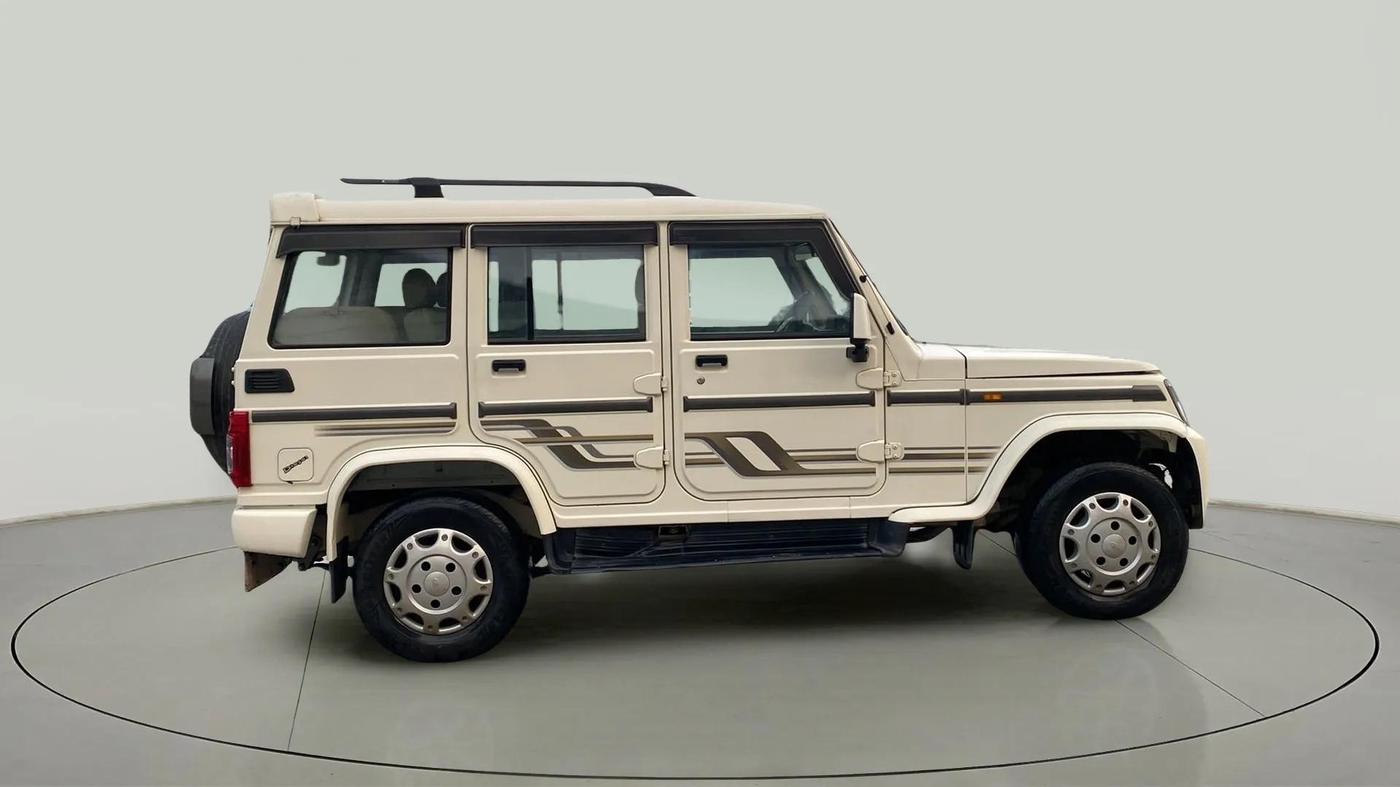 2021 Mahindra Bolero B6 (O), Diesel, Manual, 61,565 km, Right Side View