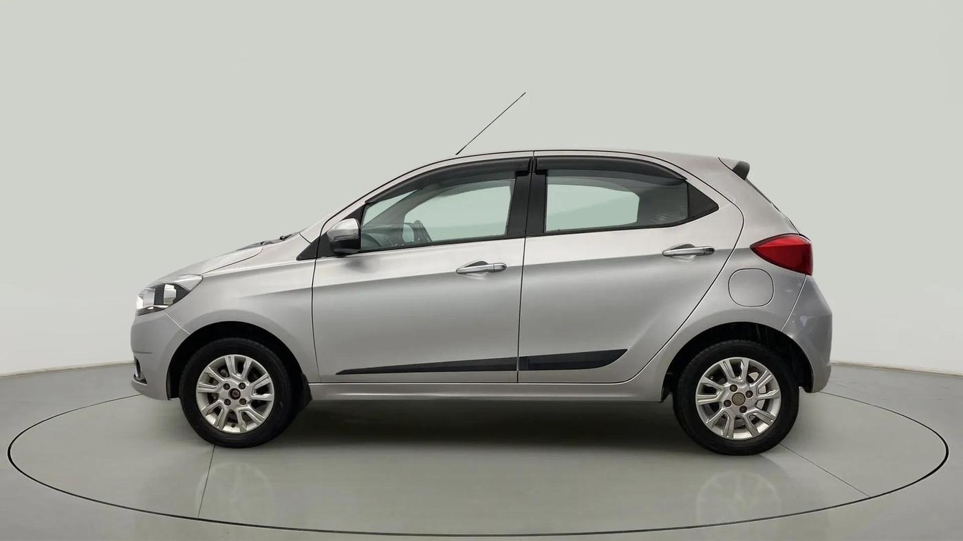 2018 Tata Tiago XZ PETROL, Petrol, Manual, 52,208 km, Left Side
