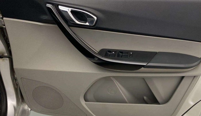 2018 Tata Tiago XZ PETROL, Petrol, Manual, 52,208 km, Driver Side Door Panels Control