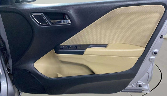 2020 Honda City 1.5L I-VTEC V MT, Petrol, Manual, 18,532 km, Driver Side Door Panels Control