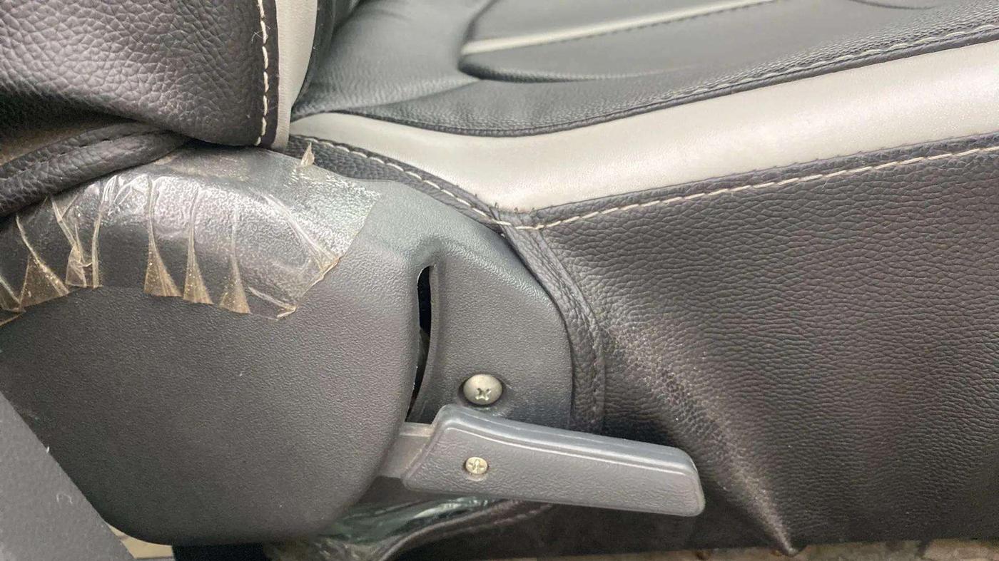 2019 Maruti Alto 800 LXI, Petrol, Manual, 18,467 km, Driver Side Adjustment Panel