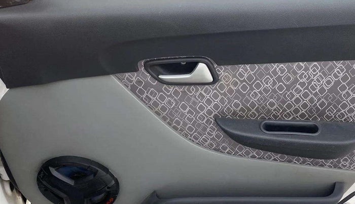 2019 Maruti Alto 800 LXI, Petrol, Manual, 18,467 km, Driver Side Door Panels Control