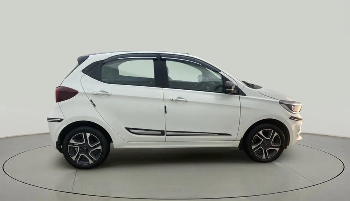 2022 Tata Tiago XZ PLUS DUAL TONE PETROL, Petrol, Manual, 24,373 km, Right Side