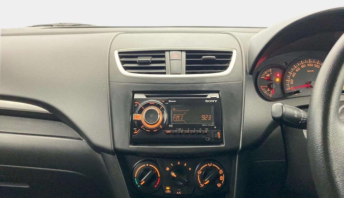 2017 Maruti Swift LXI (O), Petrol, Manual, 29,820 km, Air Conditioner