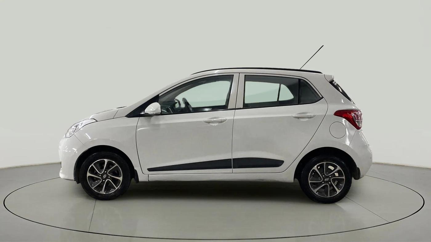 2018 Hyundai Grand i10 SPORTZ (O) AT 1.2 KAPPA VTVT, Petrol, Automatic, 37,720 km, Left Side