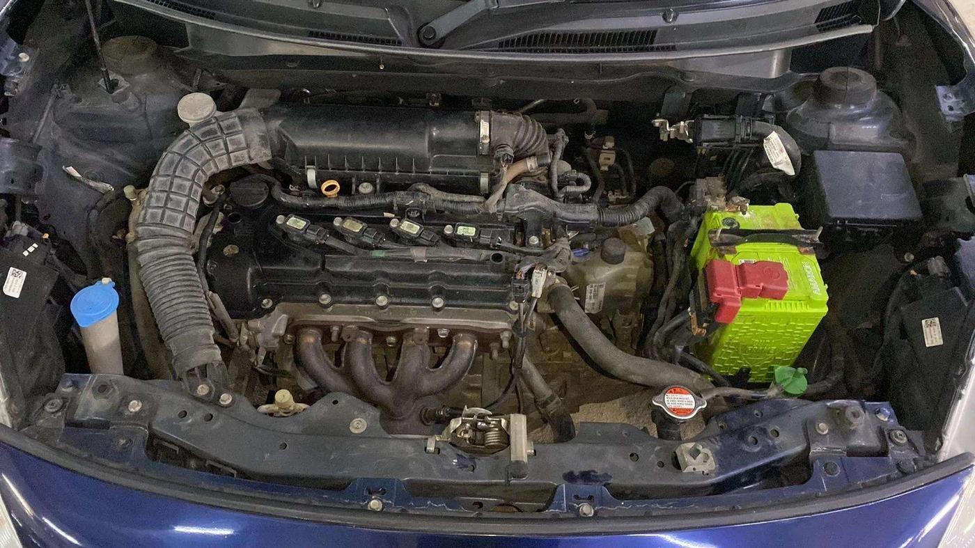 2019 Maruti Swift VXI AMT, Petrol, Automatic, 43,273 km, Open Bonet