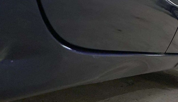 2019 Maruti Swift VXI AMT, Petrol, Automatic, 43,273 km, Right running board - Slightly dented