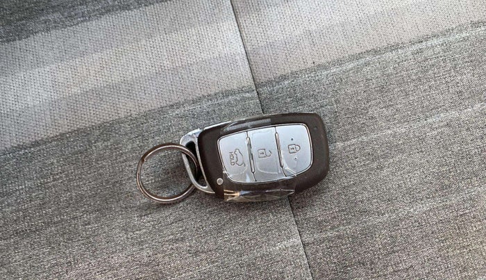 2019 Hyundai GRAND I10 NIOS ASTA 1.2 KAPPA VTVT, Petrol, Manual, 27,197 km, Key Close Up