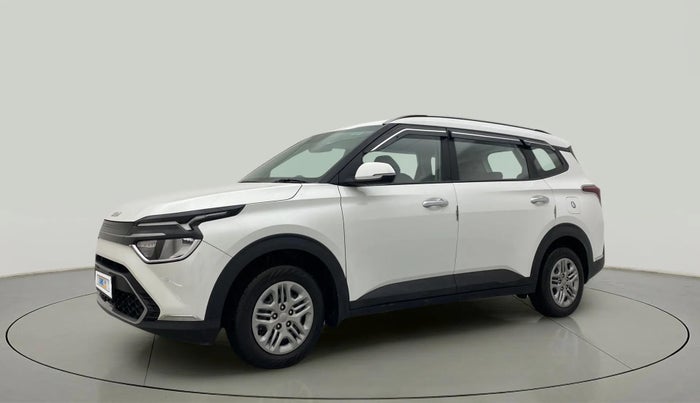 2022 KIA CARENS PRESTIGE 1.4 PETROL 7 STR, Petrol, Manual, 21,608 km, Left Front Diagonal