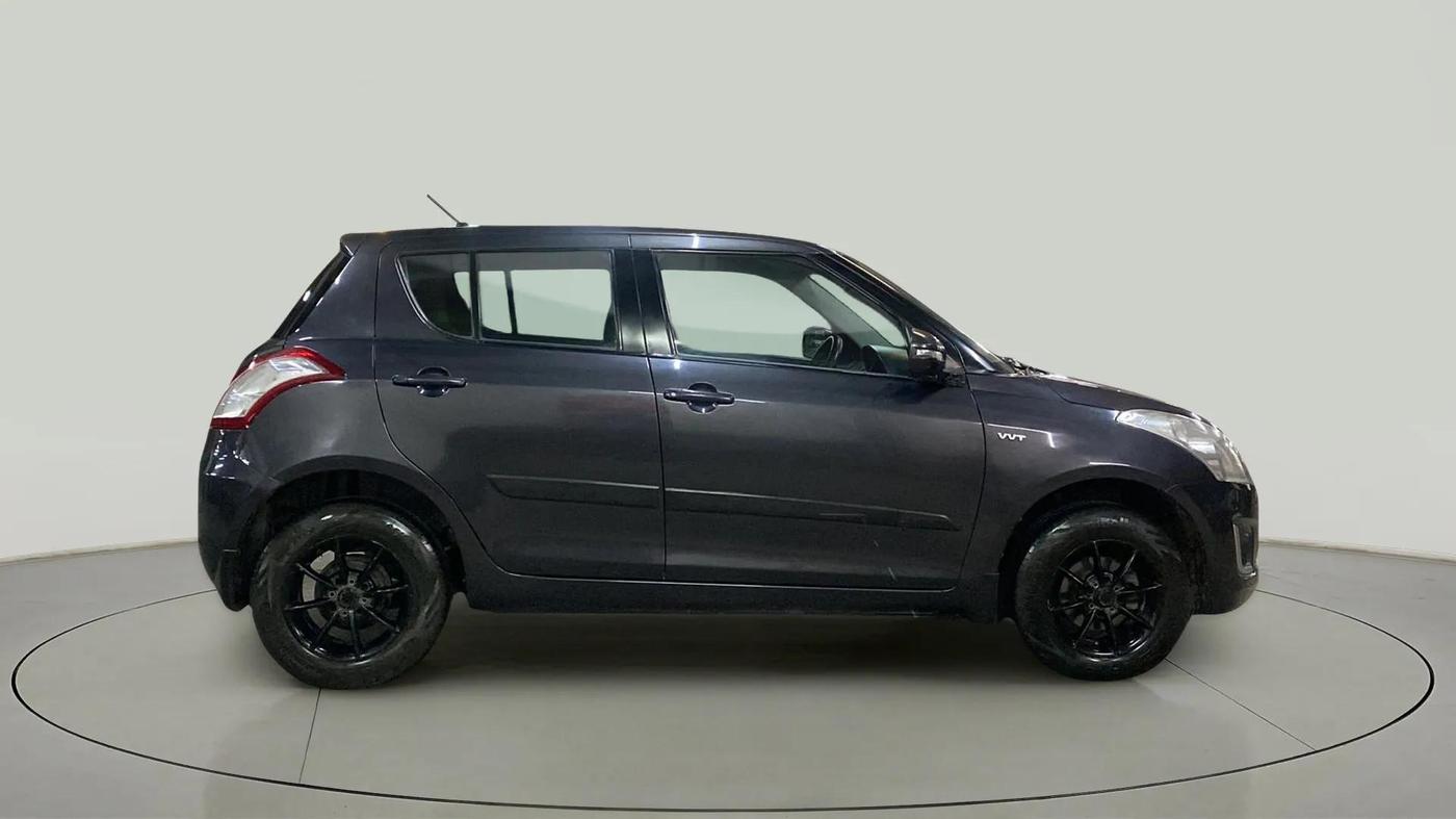 2016 Maruti Swift VXI, Petrol, Manual, 91,716 km, Right Side View