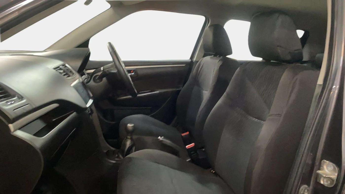 2016 Maruti Swift VXI, Petrol, Manual, 91,716 km, Right Side Front Door Cabin
