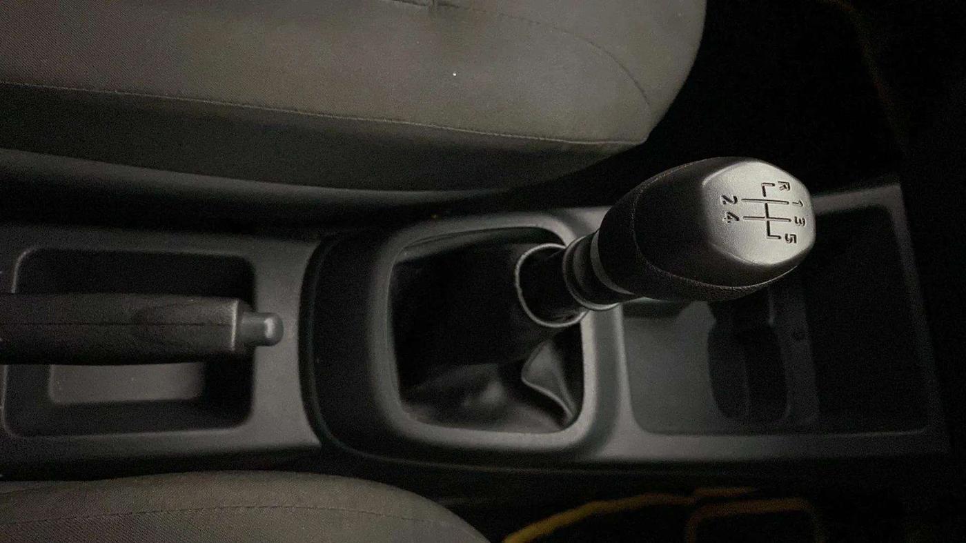 2016 Renault Kwid RXT 0.8, Petrol, Manual, 12,962 km, Gear Lever