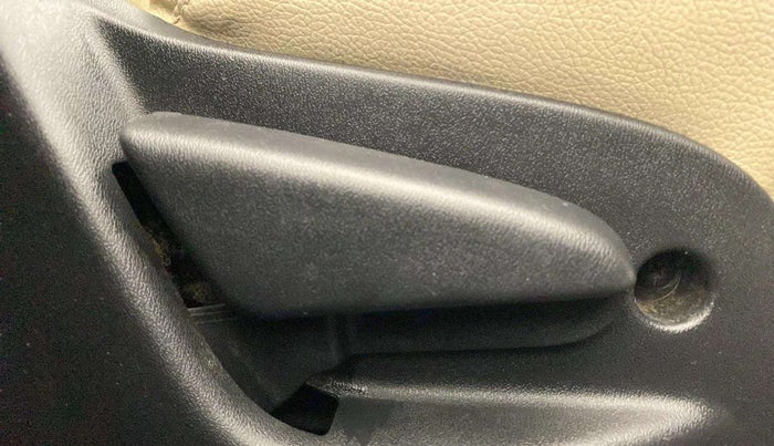 2019 Datsun Go Plus A(O), CNG, Manual, 71,765 km, Driver Side Adjustment Panel