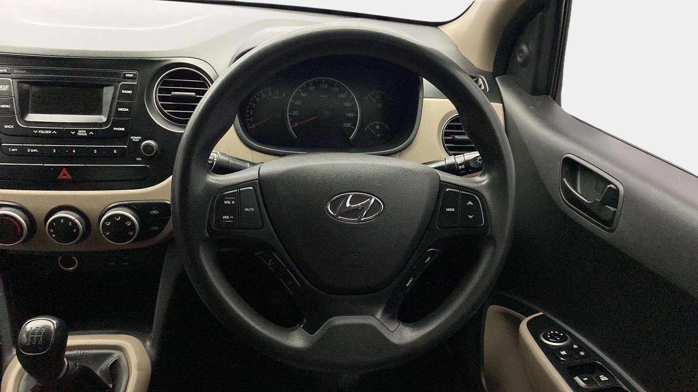 2019 Hyundai Grand i10 MAGNA 1.2 KAPPA VTVT, Petrol, Manual, 90,482 km, Steering Wheel Close Up