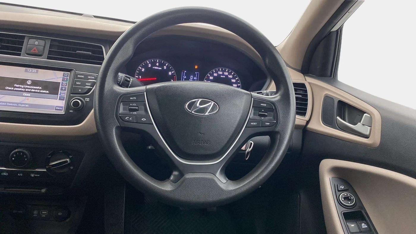 2019 Hyundai Elite i20 SPORTZ PLUS 1.2, Petrol, Manual, 59,988 km, Steering Wheel Close Up