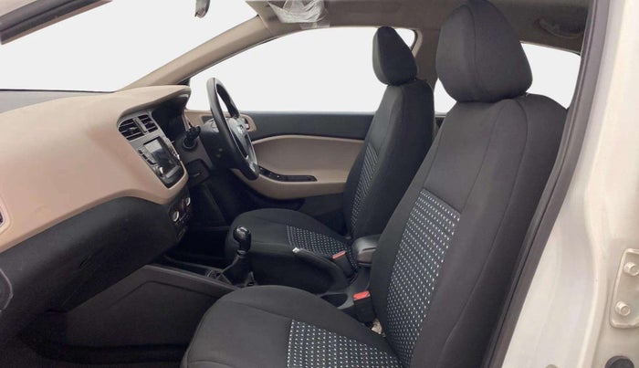 2019 Hyundai Elite i20 SPORTZ PLUS 1.2, Petrol, Manual, 59,988 km, Right Side Front Door Cabin