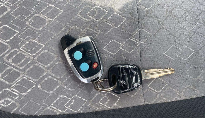 2016 Maruti Alto 800 LXI, Petrol, Manual, 56,414 km, Lock system - Door lock knob has minor damage