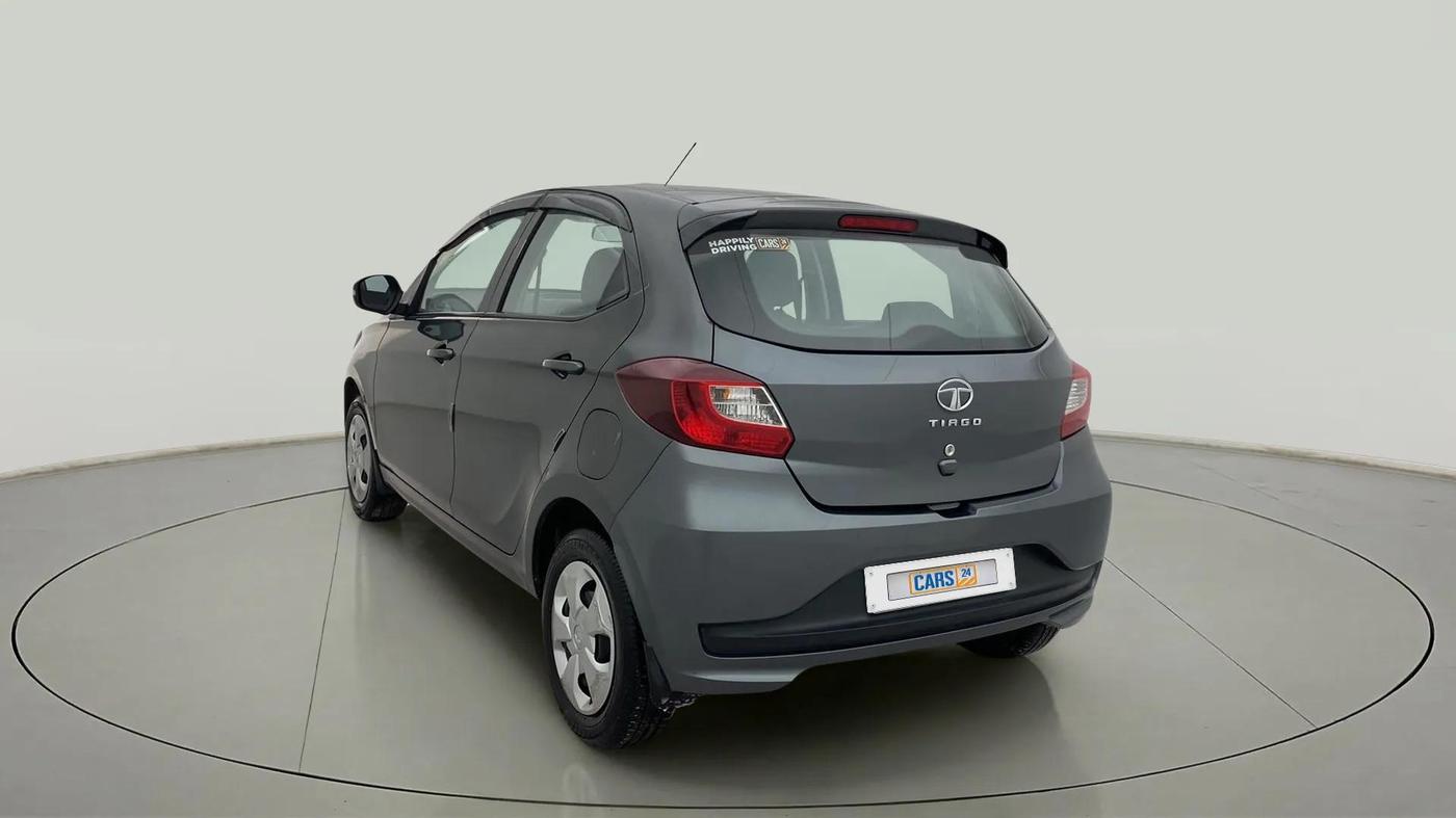2022 Tata Tiago XT (O) PETROL, Petrol, Manual, 17,552 km, Left Back Diagonal