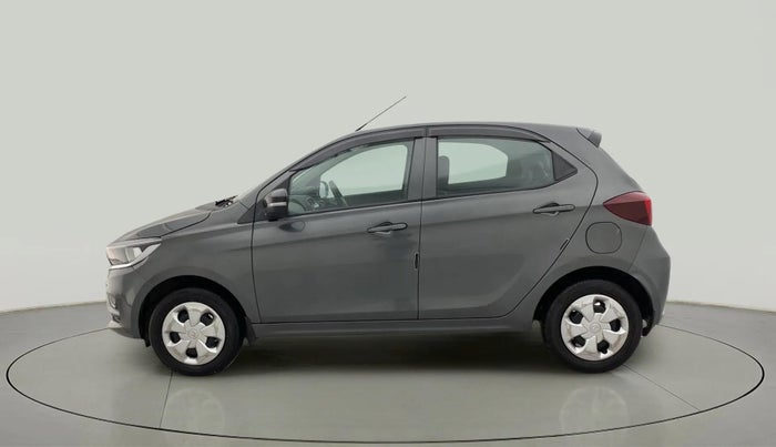2022 Tata Tiago XT (O) PETROL, Petrol, Manual, 17,552 km, Left Side