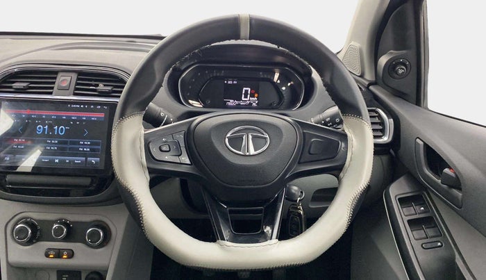 2022 Tata Tiago XT (O) PETROL, Petrol, Manual, 17,552 km, Steering Wheel Close Up