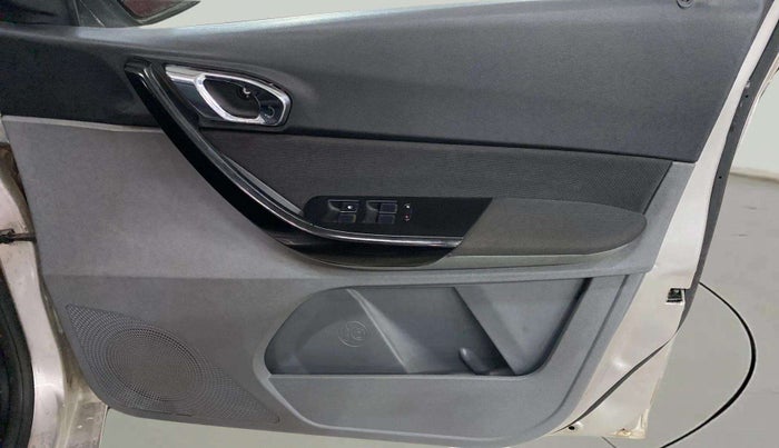 2018 Tata TIGOR XZA PETROL, Petrol, Automatic, 45,365 km, Driver Side Door Panels Control