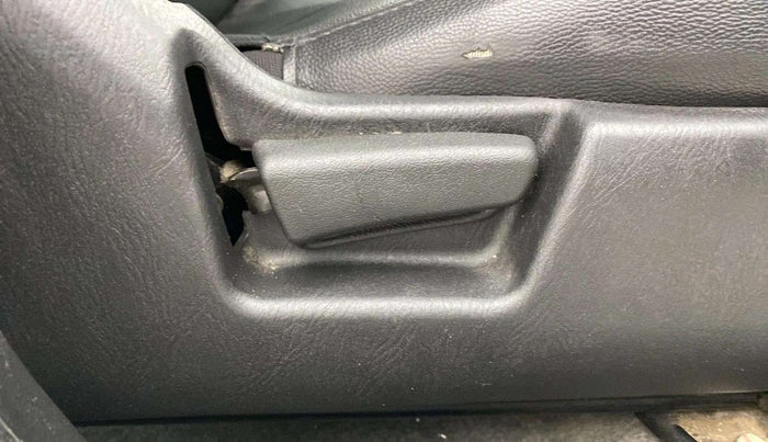 2020 Maruti Alto VXI, Petrol, Manual, 65,045 km, Driver Side Adjustment Panel