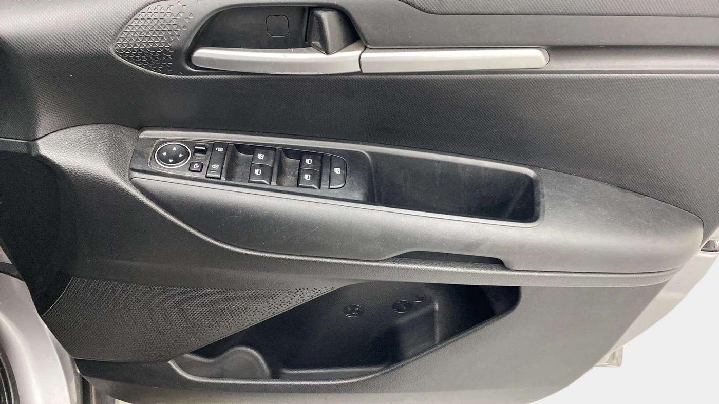 2020 KIA SONET HTK PLUS 1.0 IMT, Petrol, Manual, 55,438 km, Driver Side Door Panels Control