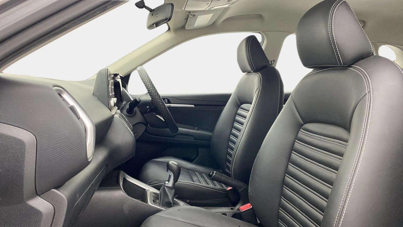 2020 KIA SONET HTK PLUS 1.0 IMT, Petrol, Manual, 55,438 km, Right Side Front Door Cabin