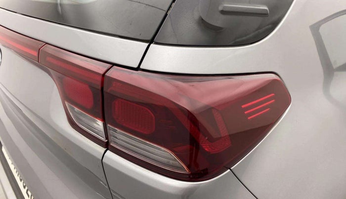 2020 KIA SONET HTK PLUS 1.0 IMT, Petrol, Manual, 55,438 km, Right tail light - Reverse gear light not functional