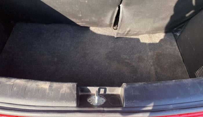 2015 Maruti Swift ZXI, Petrol, Manual, 29,365 km, Boot Inside