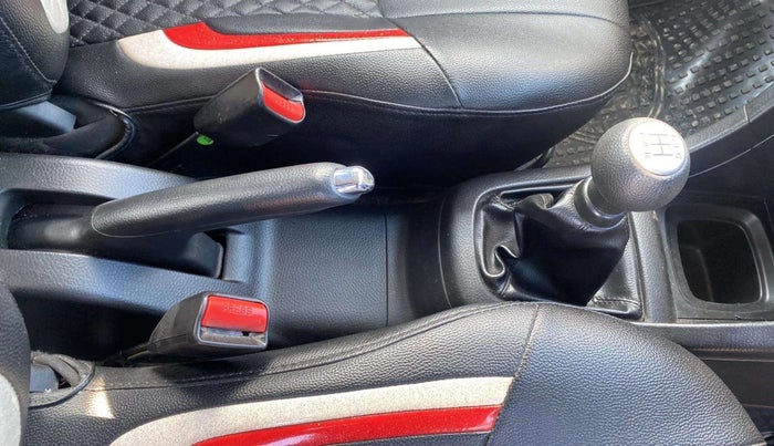 2015 Maruti Swift ZXI, Petrol, Manual, 29,365 km, Gear Lever