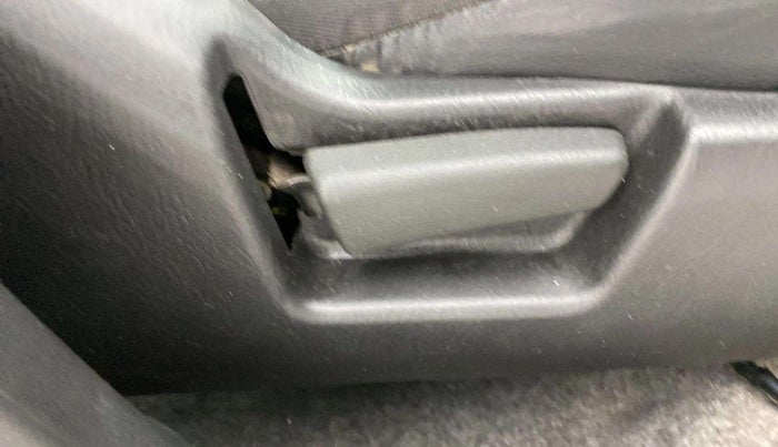 2022 Maruti Alto LXI OPT CNG, CNG, Manual, 42,305 km, Driver Side Adjustment Panel