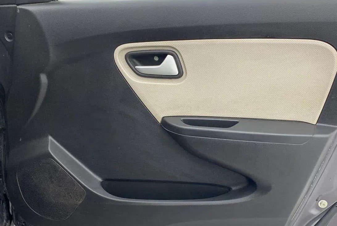 2022 Maruti Alto LXI OPT CNG, CNG, Manual, 42,305 km, Driver Side Door Panels Control