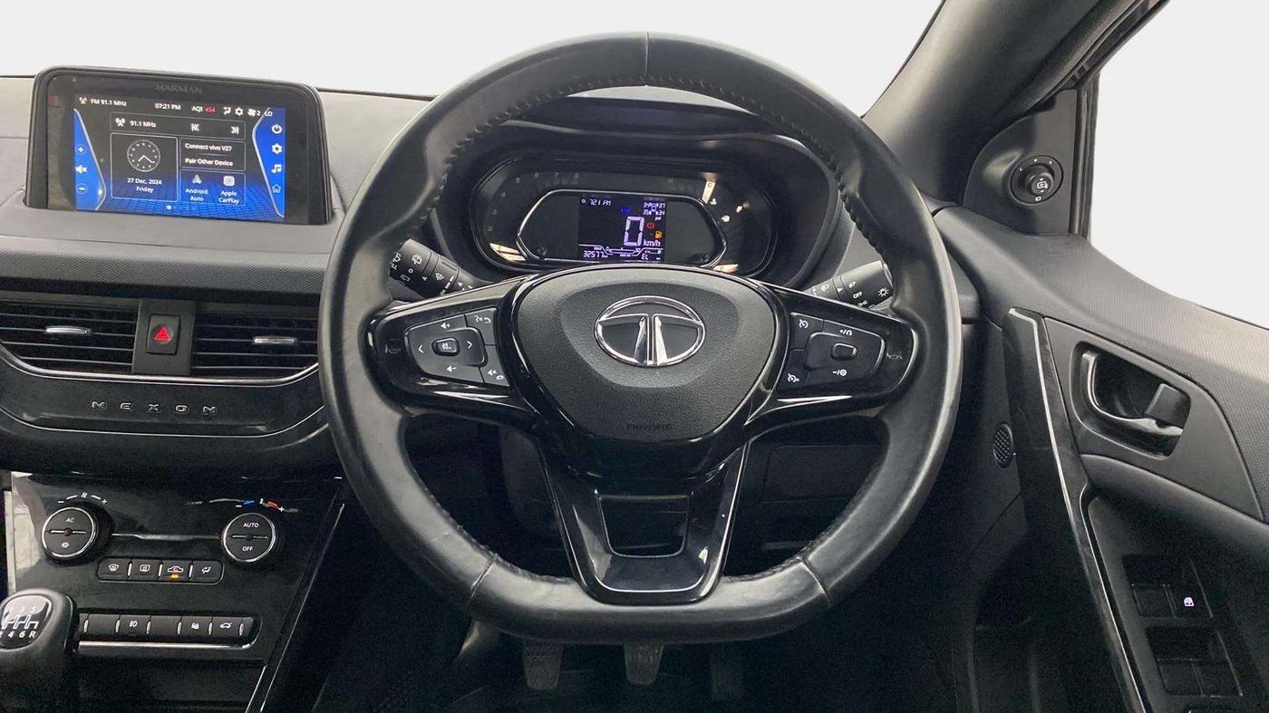 2023 Tata NEXON XZ PLUS LUX SUNROOF DARK DIESEL, Diesel, Manual, 32,731 km, Steering Wheel Close Up