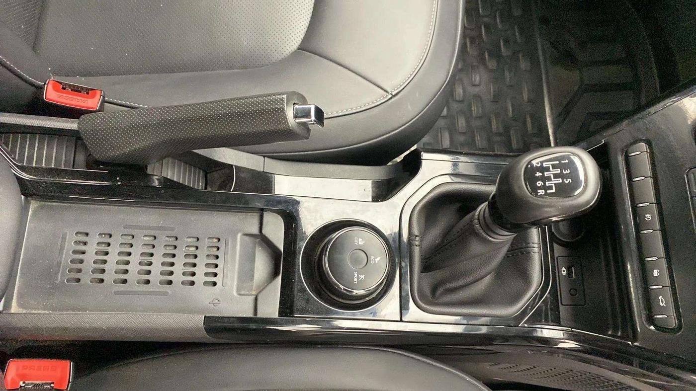 2023 Tata NEXON XZ PLUS LUX SUNROOF DARK DIESEL, Diesel, Manual, 32,731 km, Gear Lever