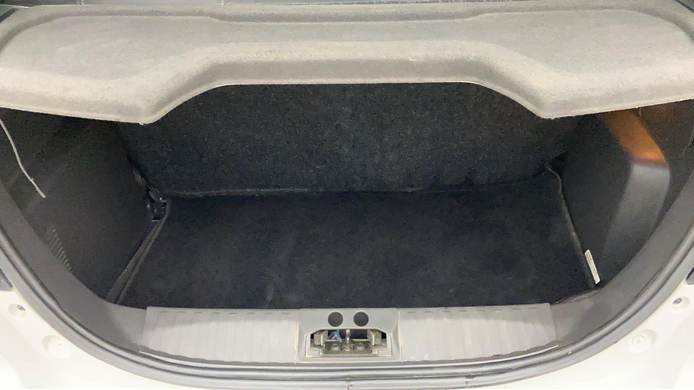 2017 Ford New Figo 1.2 TITANIUM, Petrol, Manual, 33,257 km, Boot Inside View
