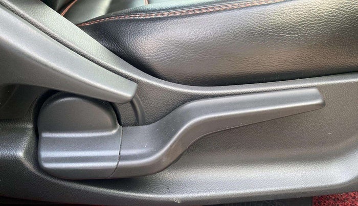 2019 Honda Amaze 1.2L I-VTEC VX, Petrol, Manual, 31,680 km, Driver Side Adjustment Panel