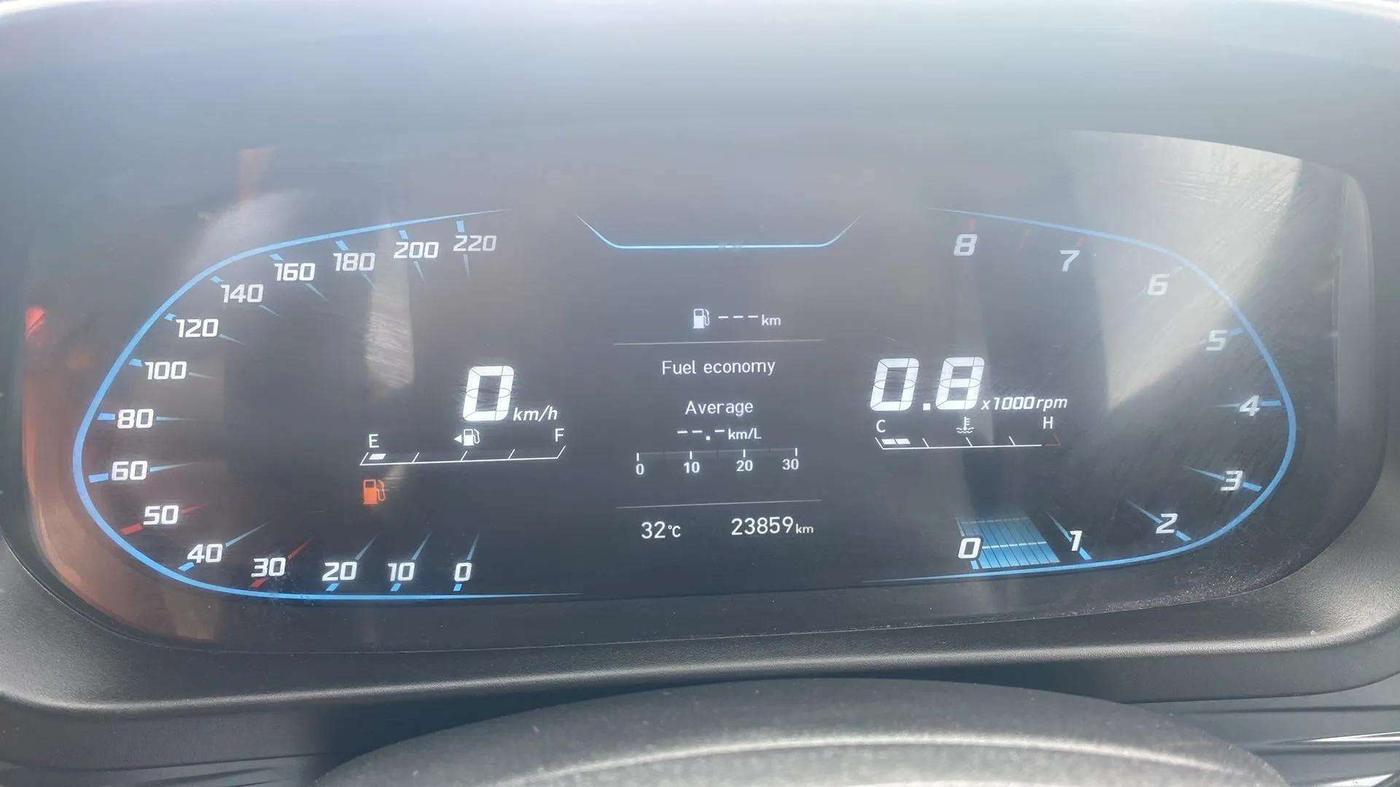 2021 Hyundai NEW I20 SPORTZ 1.2 MT, Petrol, Manual, 23,912 km, Odometer Image