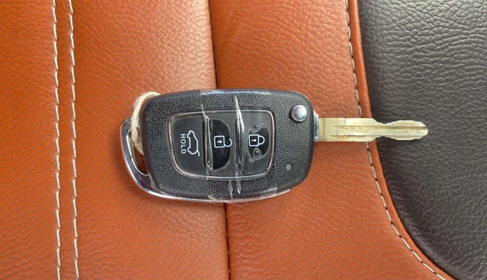 2021 Hyundai NEW I20 SPORTZ 1.2 MT, Petrol, Manual, 23,912 km, Key Close Up