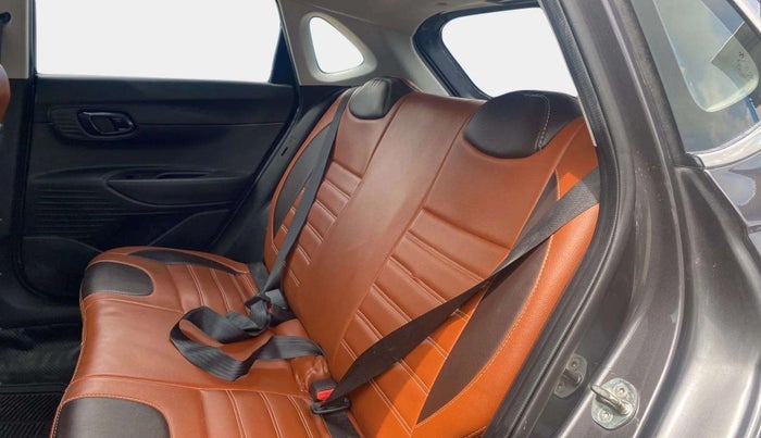 2021 Hyundai NEW I20 SPORTZ 1.2 MT, Petrol, Manual, 23,912 km, Right Side Rear Door Cabin