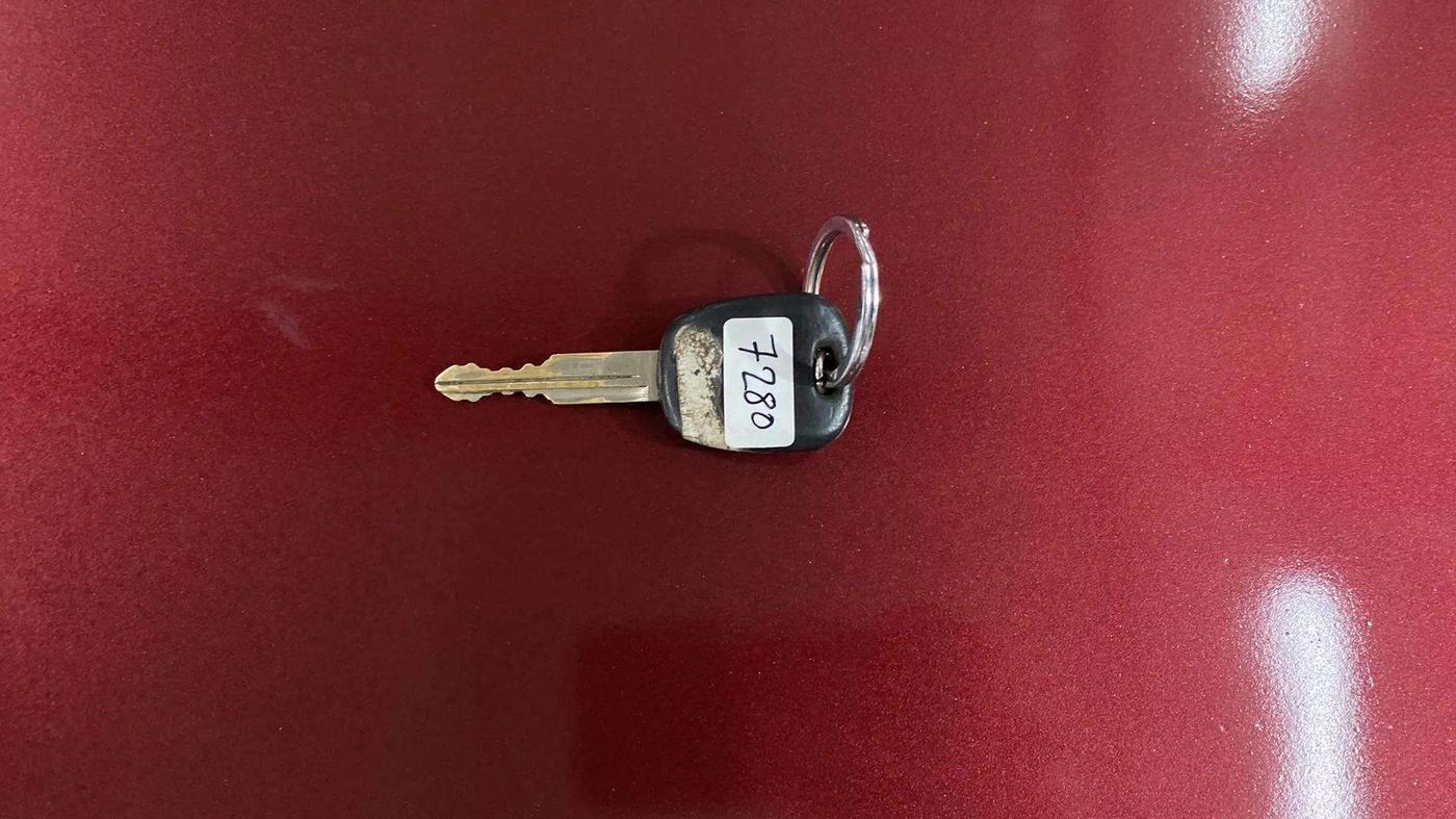 2018 Maruti Alto K10 VXI (O) AMT, Petrol, Automatic, 50,297 km, Key Close Up
