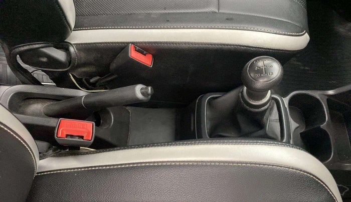 2019 Maruti S PRESSO VXI, Petrol, Manual, 35,662 km, Gear Lever