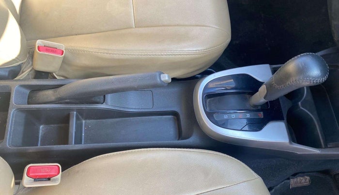 2017 Honda Jazz 1.2L I-VTEC V AT, Petrol, Automatic, 25,016 km, Gear Lever