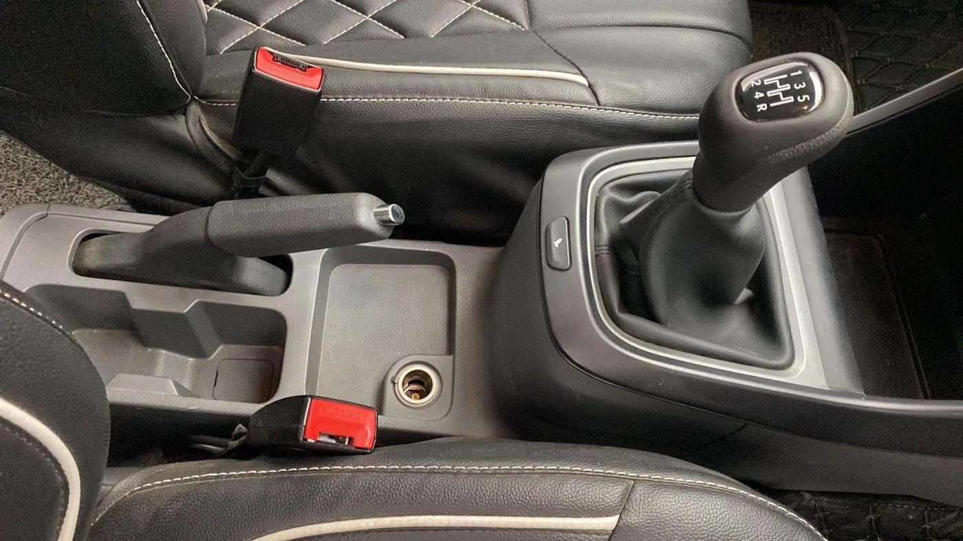 2021 Tata ALTROZ XE PETROL, Petrol, Manual, 23,123 km, Gear Lever