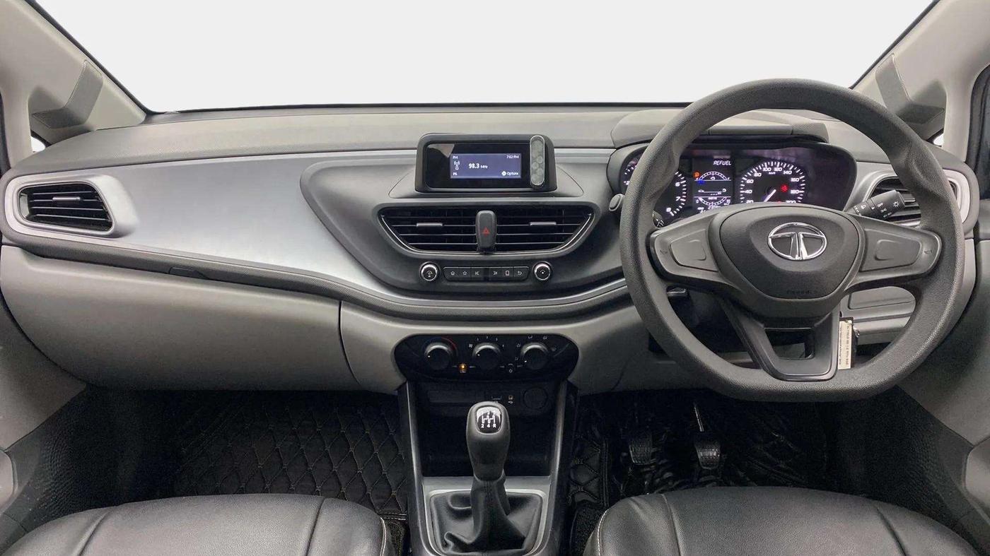2021 Tata ALTROZ XE PETROL, Petrol, Manual, 23,123 km, Dashboard
