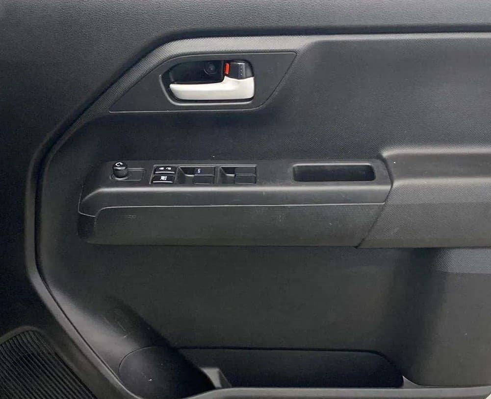 2022 Maruti New Wagon-R VXI CNG 1.0, CNG, Manual, 47,893 km, Driver Side Door Panels Control