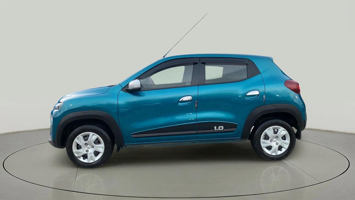 2023 Renault Kwid RXT 1.0 AMT, Petrol, Automatic, 1,409 km, Left Side