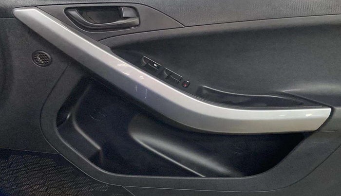 2020 Tata NEXON XM PETROL, Petrol, Manual, 20,214 km, Driver Side Door Panels Control