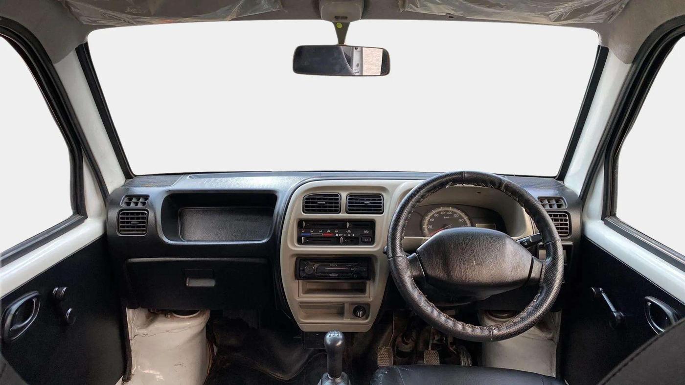 2017 Maruti Eeco 5 STR WITH A/C+HTR, CNG, Manual, 45,707 km, Dashboard